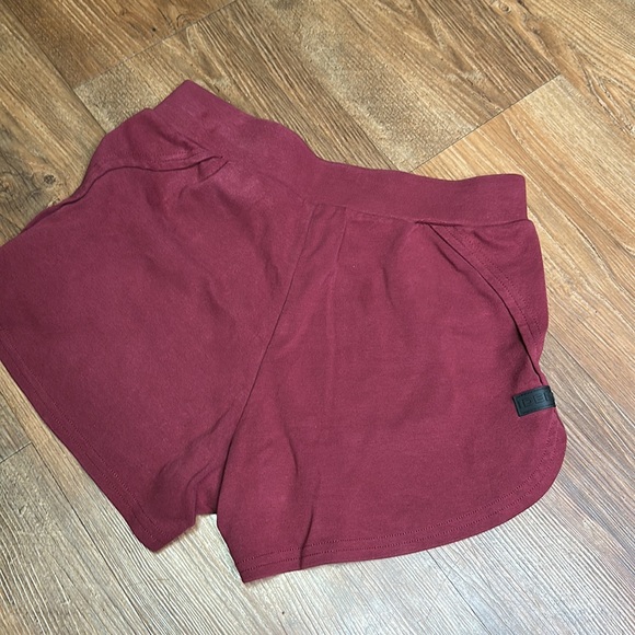 Alphalete identity short - Picture 2 of 2